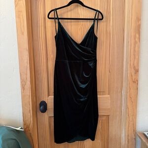 Premier Dark Green, Emerald Velvet Midi Dress